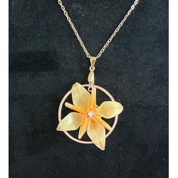 Collier   Fleur des Tropiques  Plaqué or         C189